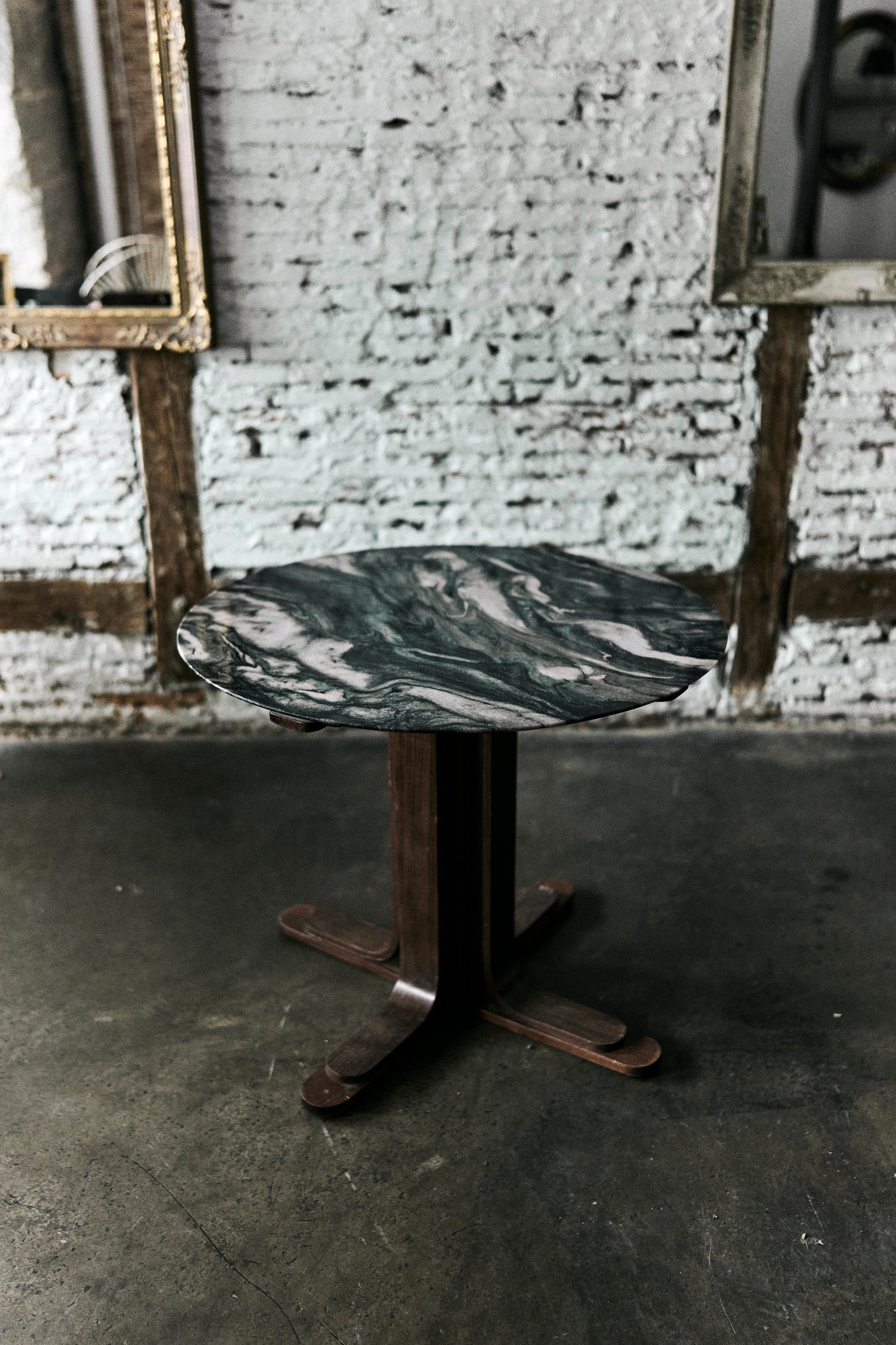 Mesa Mármol Pie Madera Años 50