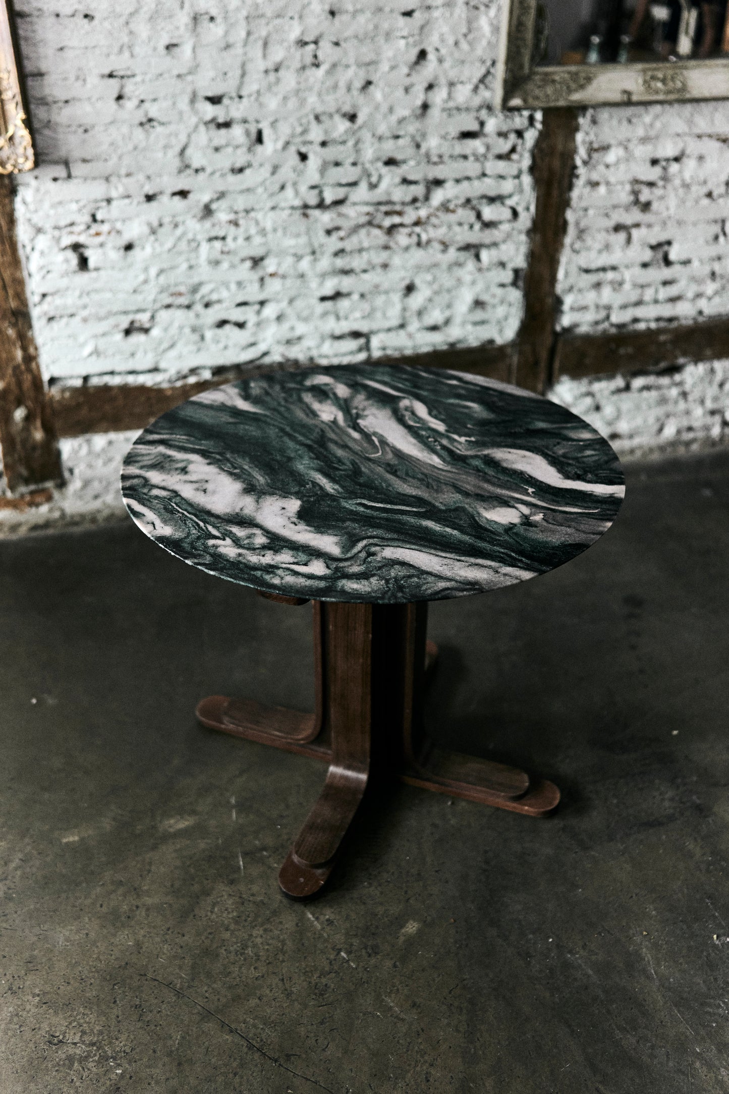 Mesa Mármol Pie Madera Años 50