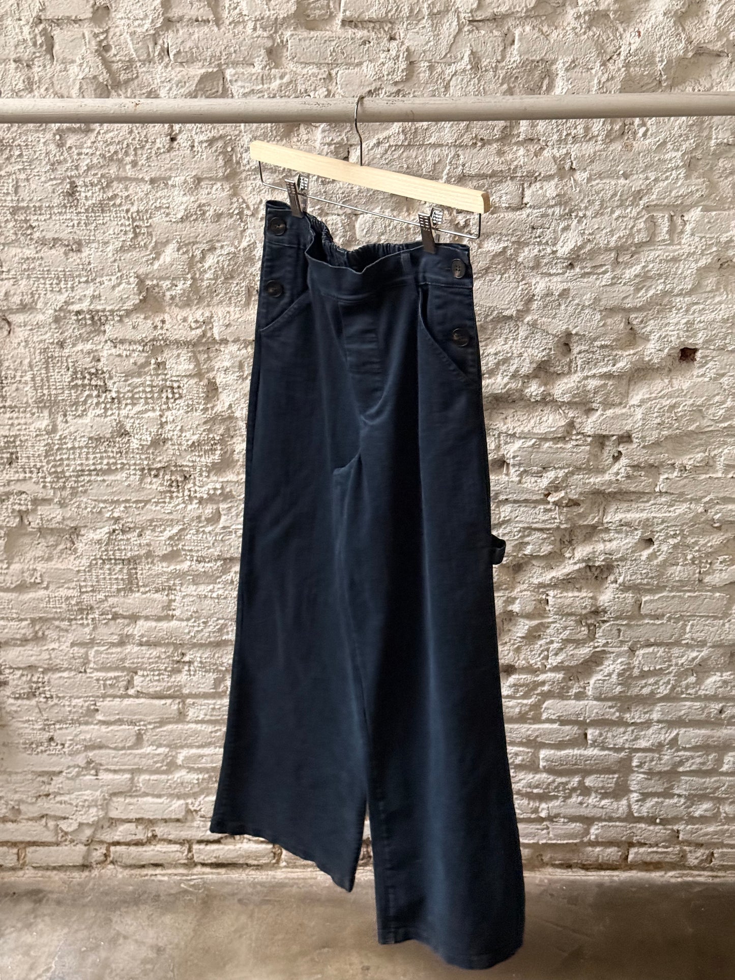 Pantalón Cargo Botones Laterales