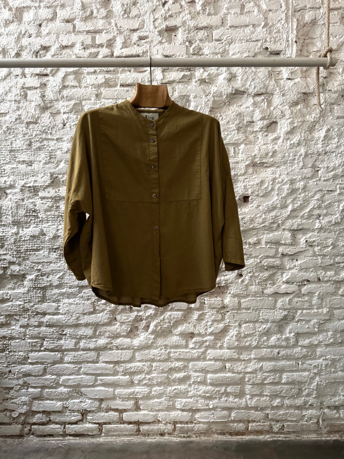 Camisa japonesa kaki