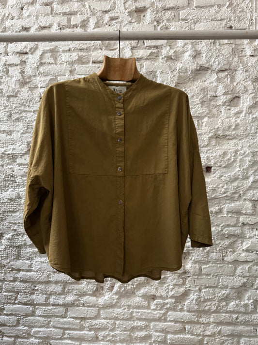 Camisa japonesa kaki