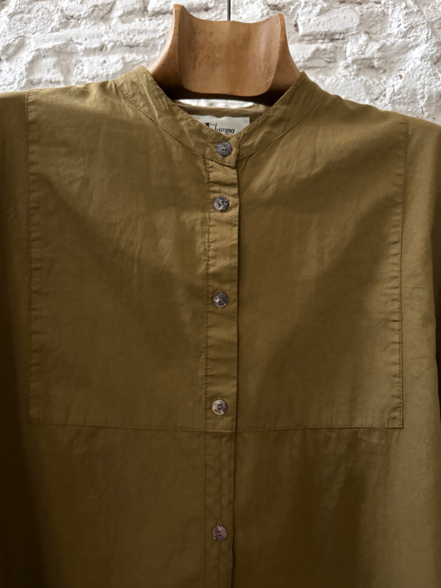 Camisa japonesa kaki